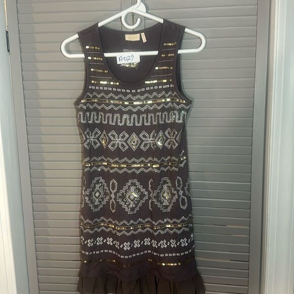 LOGO by Lori Goldstein Tops - Logo sleeveless tunic